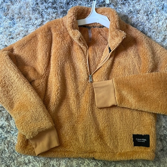 Tops - Calvin Klein Crop fleece